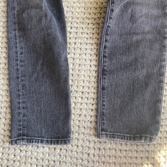 501 Levi’s Button-Fly Black Denim W28L28 - Picture 5 of 9